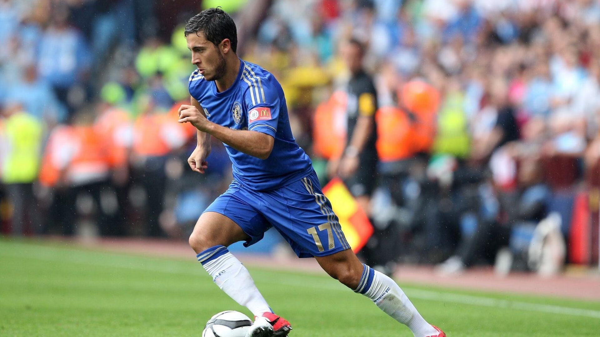 开云平台-破壁对决，当JackeyLove的键盘响起哈兰德的战鼓，电竞与足球的破壁交响，当JackeyLove的键盘敲响哈兰德的战鼓